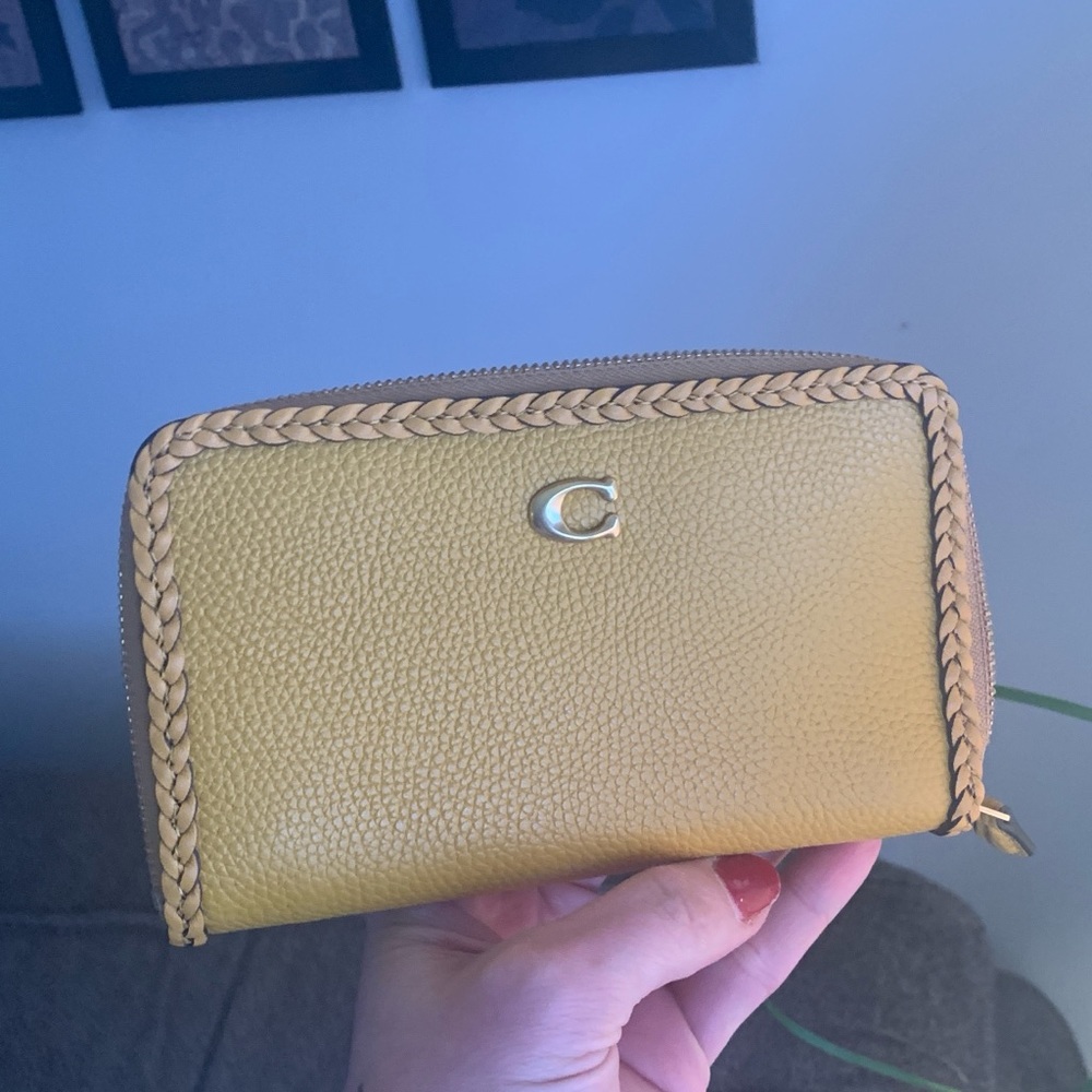 Authentic COACH 1941 Polished pebble leather & smooth leather zip around wallet